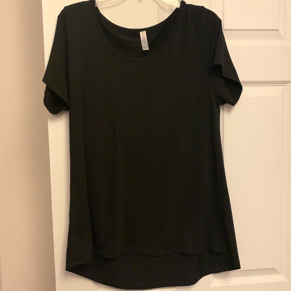 Black LuLaRoe classic tee XL like new